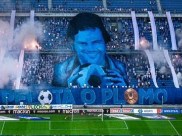 Tifo de los ultras del Lech Poznan Tifo de los ultras del Lech Poznan
