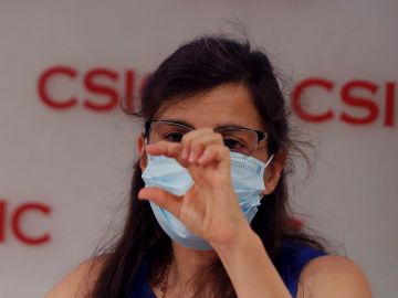 La investigadora Mar Valés muestra el nuevo test La investigadora Mar Valés muestra el nuevo test
