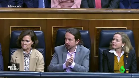 Vídeo manipulado - ¡Lo nunca visto! Las cámaras pillan a Pablo Iglesias vitoreando al rey Vídeo manipulado - ¡Lo nunca visto! Las cámaras pillan a Pablo Iglesias vitoreando al rey