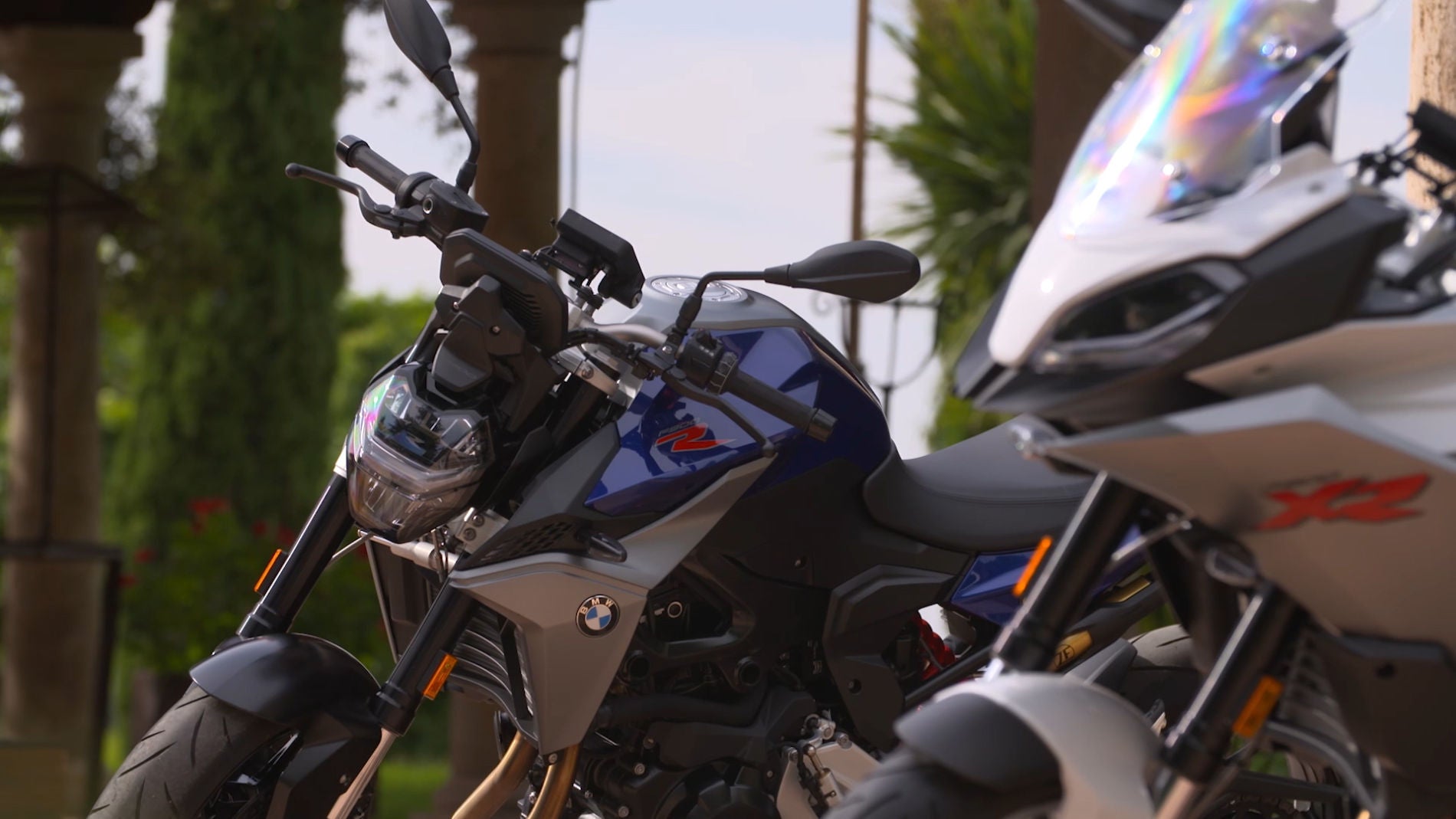 BMW F900 R y BMW F900 XR