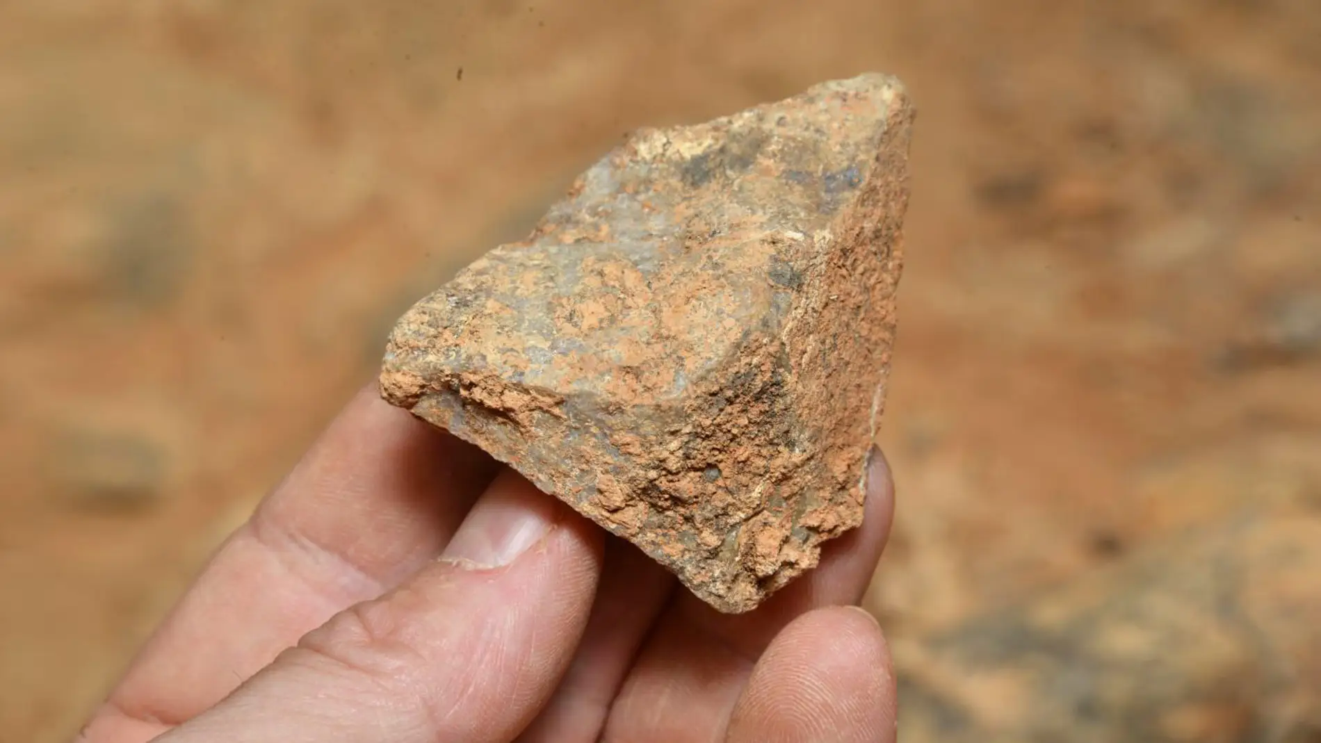 Dos herramientas de piedra de hace 600.000 anos llenan un vacio humano en Atapuerca