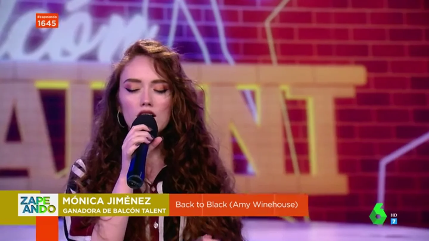 La actuación en directo de Mónica Jiménez, la ganadora del 'Balcón Talent' de Zapeando La actuación en directo de Mónica Jiménez, la ganadora del 'Balcón Talent' de Zapeando