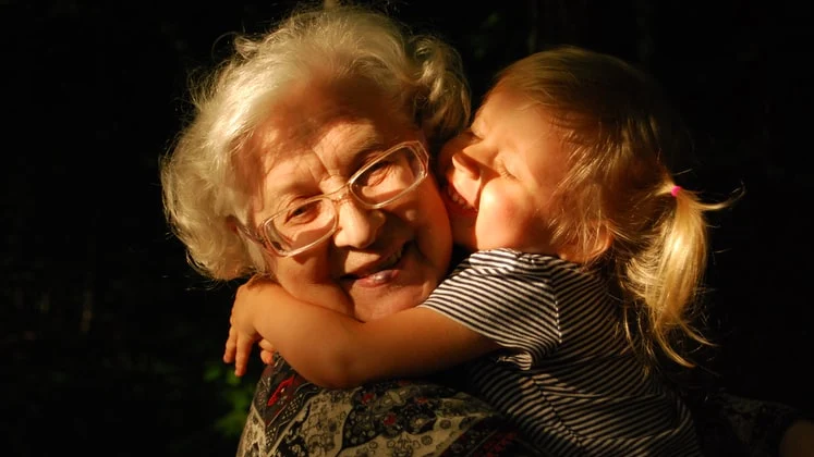 El porqué el día de los abuelos es en realidad de las abuelas