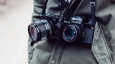 Periodista y/o fotógrafo Periodista y/o fotógrafo