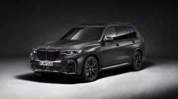 BMW X7 Dark Shadow Edition