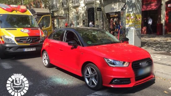 Coche en el que se encontraba atrapado el menor