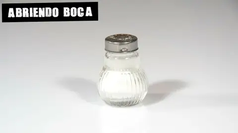 Imagen de archivo de un salero Imagen de archivo de un salero