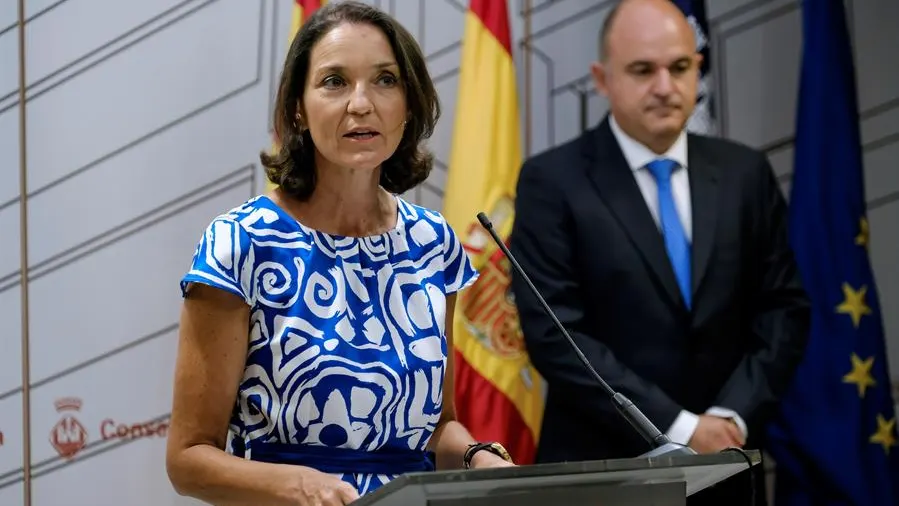 La ministra de Industria, Comercio y Turismo, Reyes Maroto, durante la rueda de prensa en Ibiza