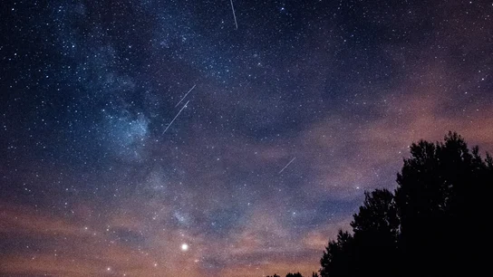 Estas son las lluvias de estrellas de agosto: cómo disfrutar de las Perseidas Estas son las lluvias de estrellas de agosto: cómo disfrutar de las Perseidas