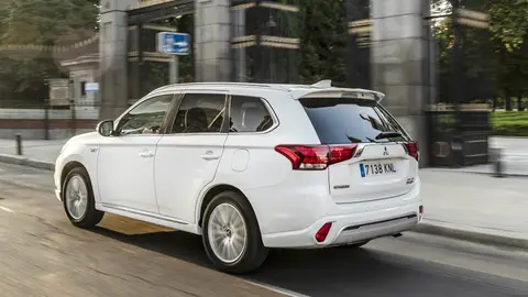 Mitsubishi Outlander Mitsubishi Outlander