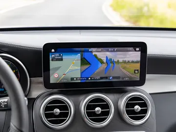 Mercedes trabaja en implementar la realidad aumentada Mercedes trabaja en implementar la realidad aumentada