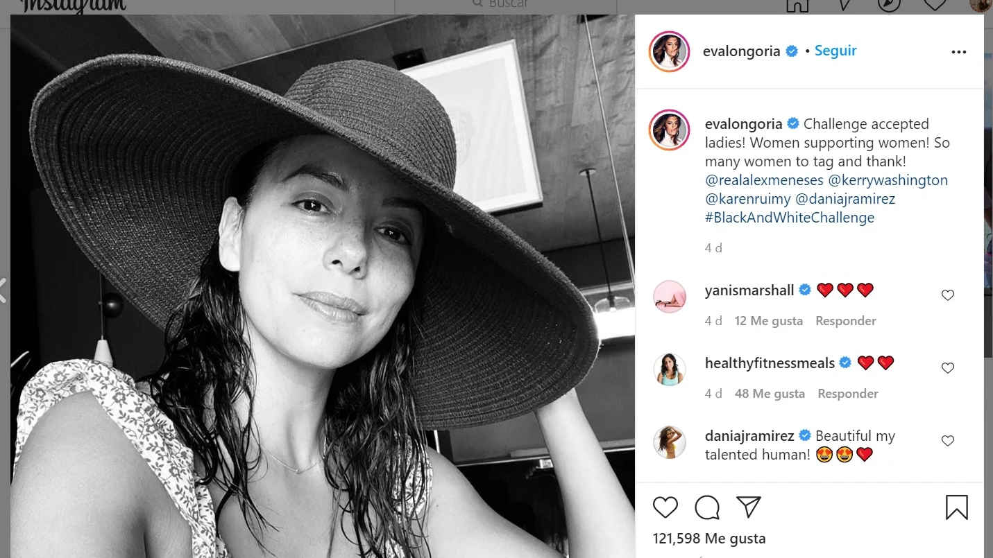 Eva Longoria ha participado en el reto subiendo una fotografía en blanco y negro.