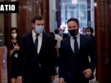 El líder de Vox, Santiago Abascal (d), y el diputado de la formación Iván Espinosa de los Monteros El líder de Vox, Santiago Abascal (d), y el diputado de la formación Iván Espinosa de los Monteros