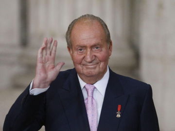 El rey Juan Carlos I se va de España por sus escándalos, en directo El rey Juan Carlos I se va de España por sus escándalos, en directo