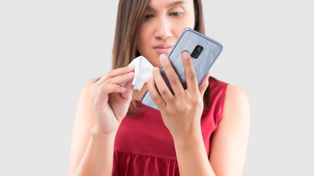 Smartphone coronavirus Smartphone coronavirus