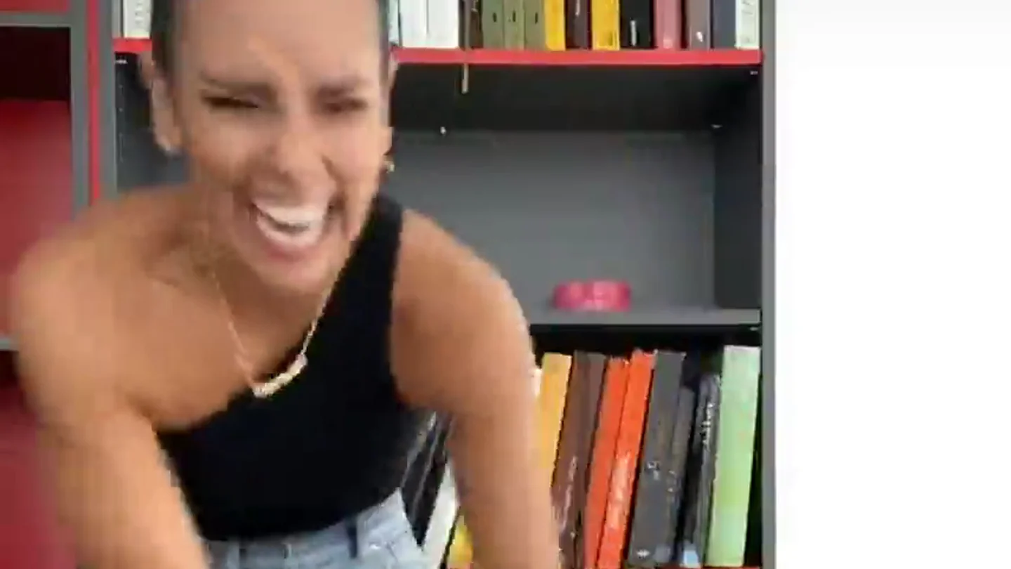 El comentado baile a carcajadas de Cristina Pedroche con el que vuelve a arrasar en TikTok El comentado baile a carcajadas de Cristina Pedroche con el que vuelve a arrasar en TikTok