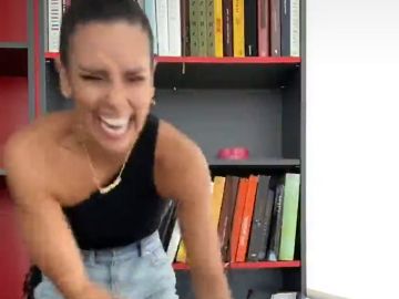 El comentado baile a carcajadas de Cristina Pedroche con el que vuelve a arrasar en TikTok El comentado baile a carcajadas de Cristina Pedroche con el que vuelve a arrasar en TikTok