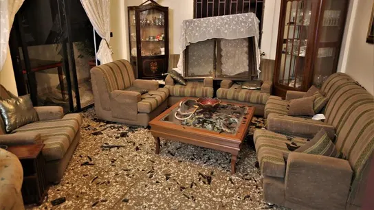 Desperfectos en el interior de una vivienda. Desperfectos en el interior de una vivienda.