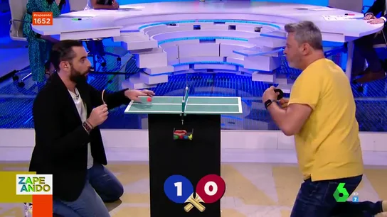 El 'tenso' duelo de 'mini pingpong' entre Dani Mateo y Miki Nadal: "Me he puesto nervioso" El 'tenso' duelo de 'mini pingpong' entre Dani Mateo y Miki Nadal: "Me he puesto nervioso"