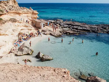Destinos para viajar con amigos sin salir de España Destinos para viajar con amigos sin salir de España