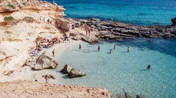 Destinos para viajar con amigos sin salir de España