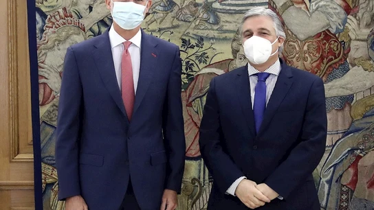 Felipe VI junto al ministro de Relaciones Exteriores de Uruguay, Francisco Bustillos Felipe VI junto al ministro de Relaciones Exteriores de Uruguay, Francisco Bustillos