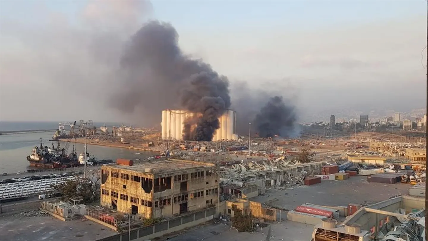 Las autoridades de Beirut dan un plazo de 4 días al comité de investigación para determinar el motivo de la explosión Las autoridades de Beirut dan un plazo de 4 días al comité de investigación para determinar el motivo de la explosión