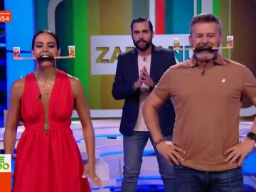 El duelo "a muerte" entre Cristina Pedroche y Miki Nadal que acaba 'humillando' al perdedor: "No me lo creo" El duelo "a muerte" entre Cristina Pedroche y Miki Nadal que acaba 'humillando' al perdedor: "No me lo creo"