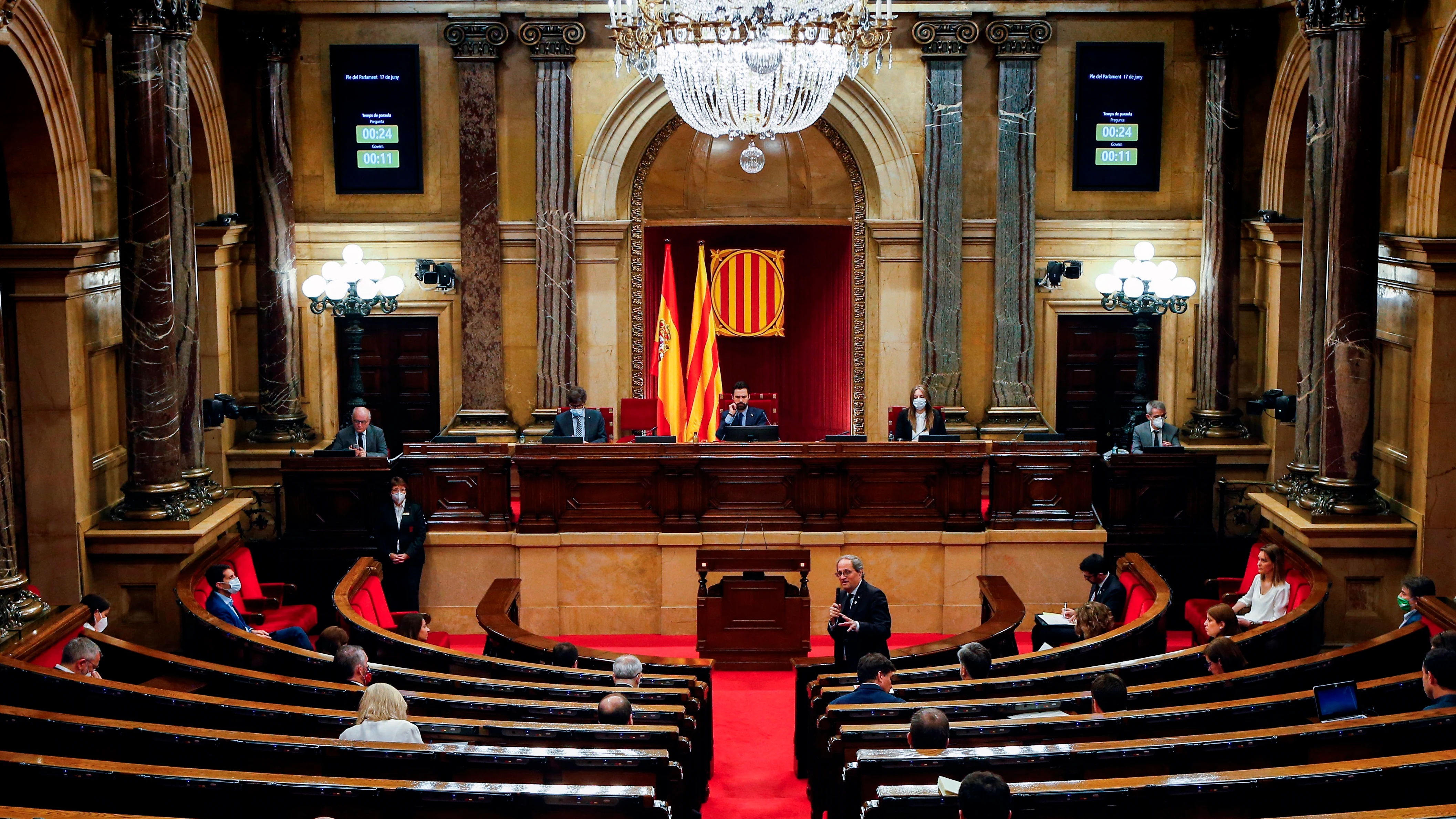 El Parlament de Cataluña paga 1,7 millones anuales a funcionarios que ya no trabajan en la Cámara