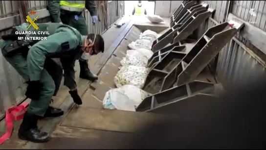Guardia Civil encuentra droga en camiones tráiler Guardia Civil encuentra droga en camiones tráiler