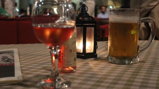 Cerveza VS vino: ¿qué bebida es más beneficiosa para nuestro cuerpo? Cerveza VS vino: ¿qué bebida es más beneficiosa para nuestro cuerpo?