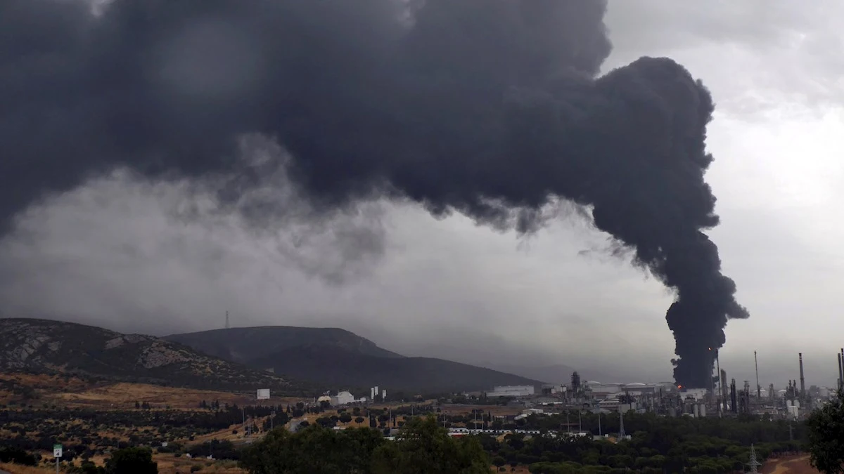 Incendio en la planta de Repsol de Puertollano