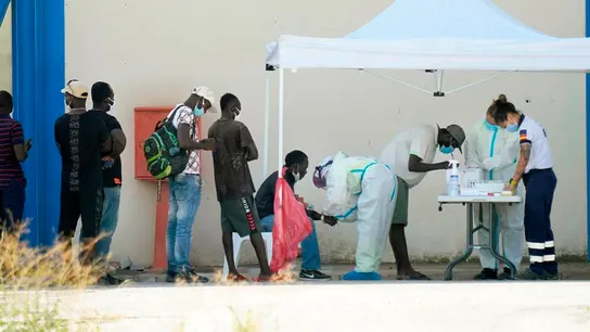 Algunos de los temporeros a su llegada al recinto ferial de Albacete, el pasado 22 de julio Algunos de los temporeros a su llegada al recinto ferial de Albacete, el pasado 22 de julio