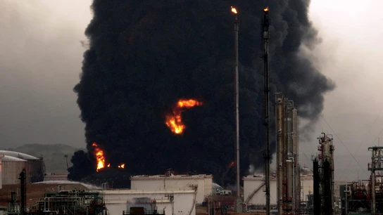 Incendio en la planta de Repsol de Puertollano Incendio en la planta de Repsol de Puertollano