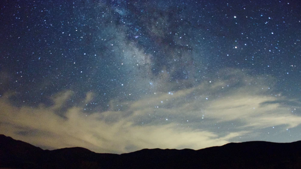 Así puedes ver la lluvia de Perseidas con mal tiempo