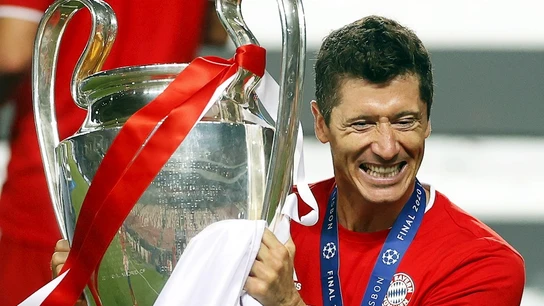 Robert Lewandoswki, con la Champions League Robert Lewandoswki, con la Champions League