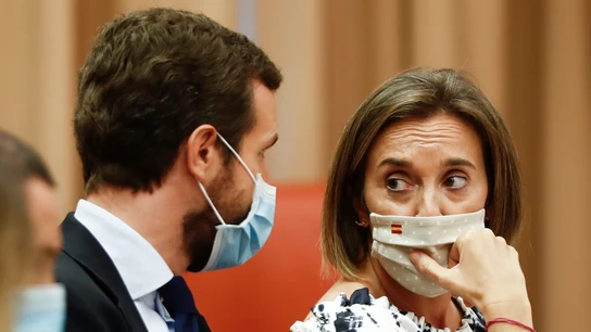 Cuca Gamarra charla con Pablo Casado Cuca Gamarra charla con Pablo Casado