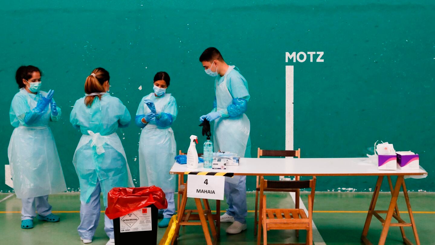 Sanitarios buscan controlar un posible brote de COVID-19 en Getaria (Guip&uacute;zcoa)