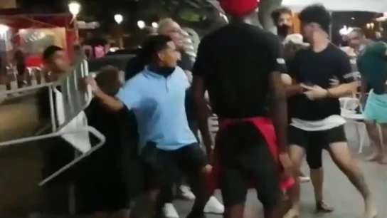 Imagen de la agresión en un chiringuito en El Palo Imagen de la agresión en un chiringuito en El Palo