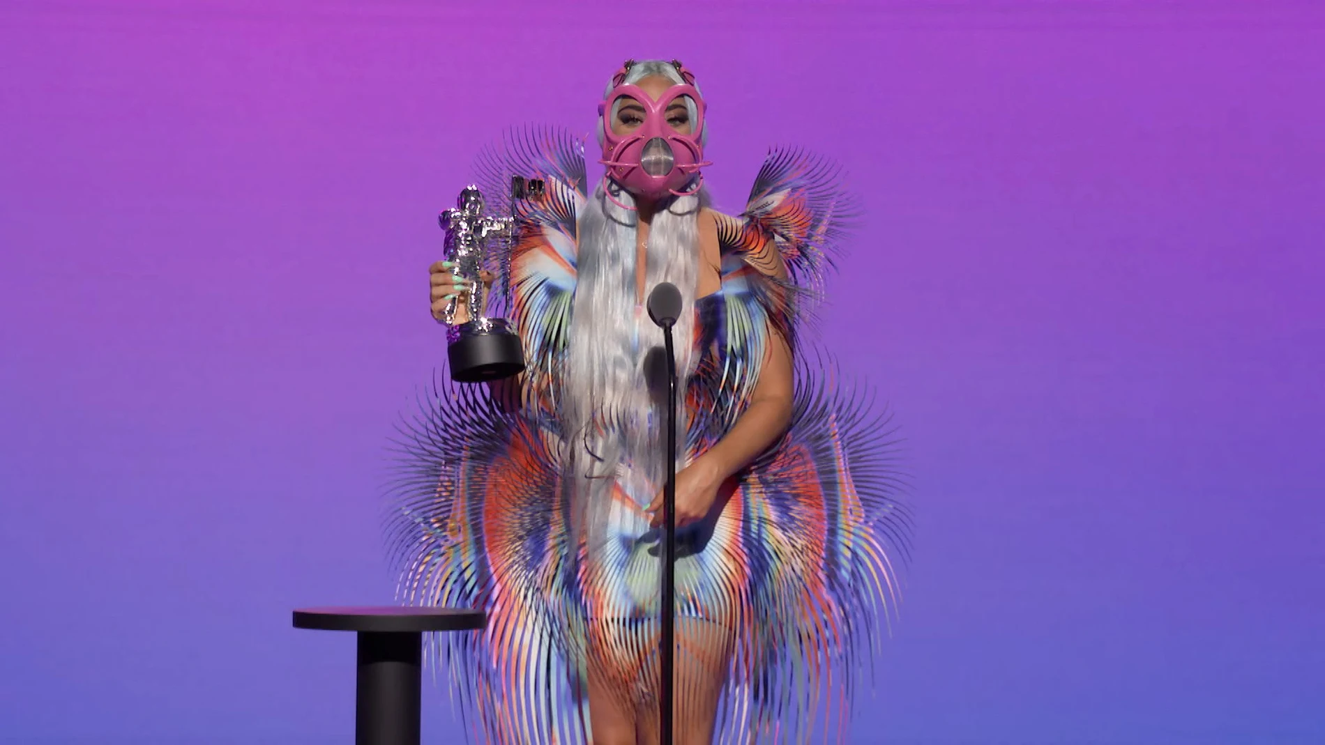 Lady Gaga se lleva cinco galardones en la noche de la MTV
