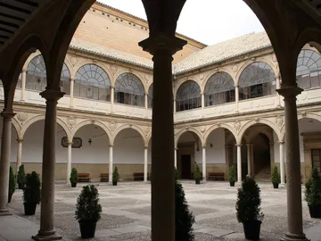 Patio de la antigua Universidad de Baeza Patio de la antigua Universidad de Baeza