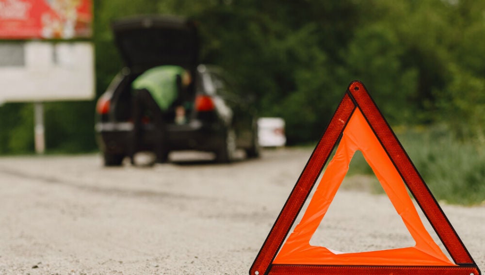 ¿Quieres ahorrarte 500 euros en multas? No olvides tu kit de seguridad