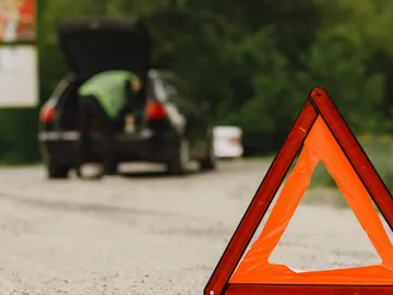 ¿Quieres ahorrarte 500 euros en multas? No olvides tu kit de seguridad ¿Quieres ahorrarte 500 euros en multas? No olvides tu kit de seguridad