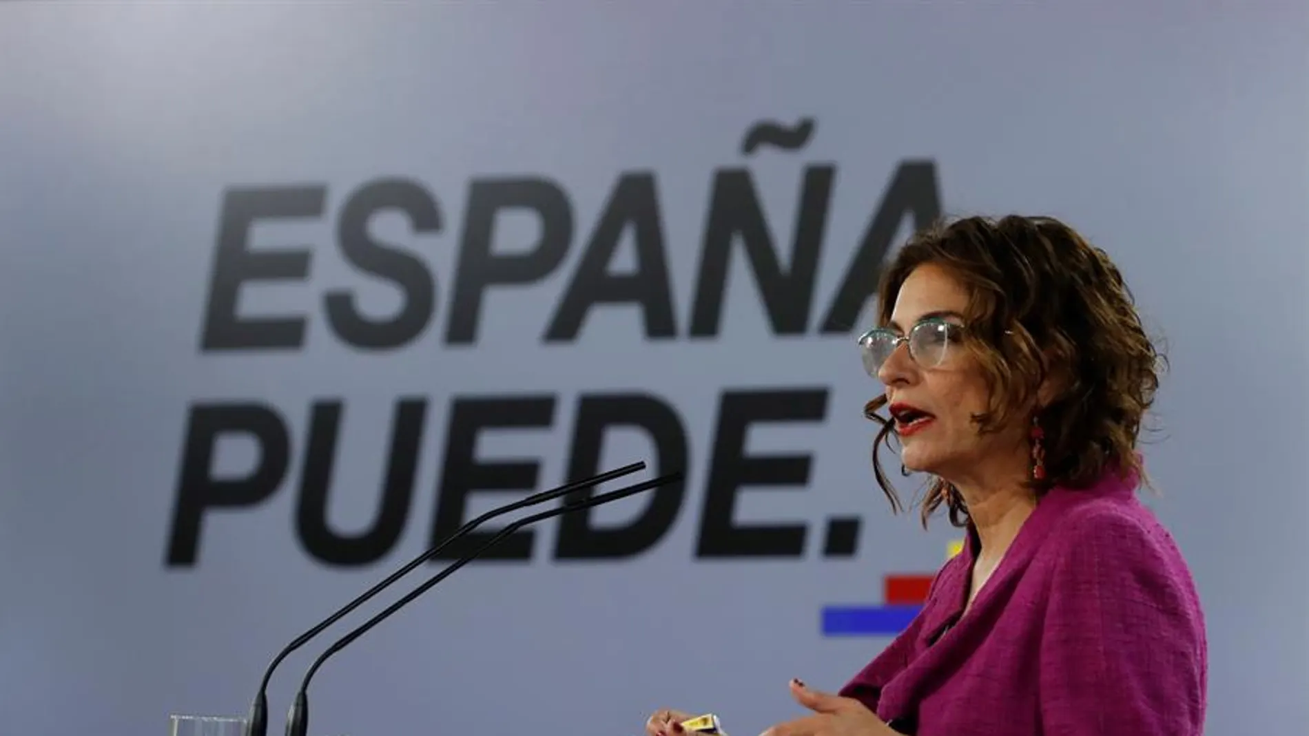 María Jesús Montero: "La reunión con ERC ha sido francamente postiiva, ojalá lleguemos a un proyecto de presupuestos"