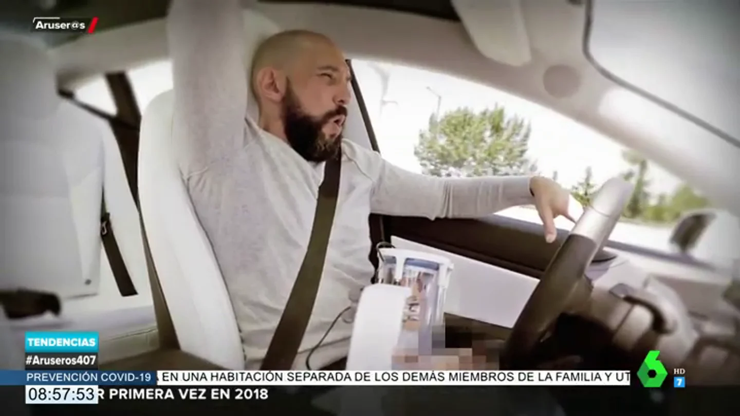 Crean un 'satisfyer' masculino para utilizarlo con el piloto automático del coche Crean un 'satisfyer' masculino para utilizarlo con el piloto automático del coche