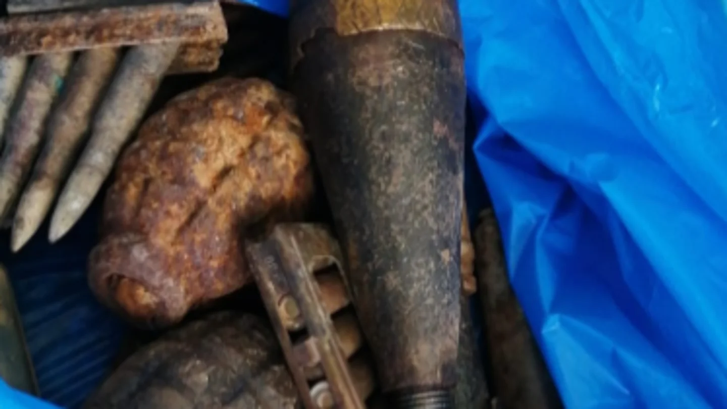 Localizan una bolsa con granadas de mortero en Mataró Localizan una bolsa con granadas de mortero en Mataró