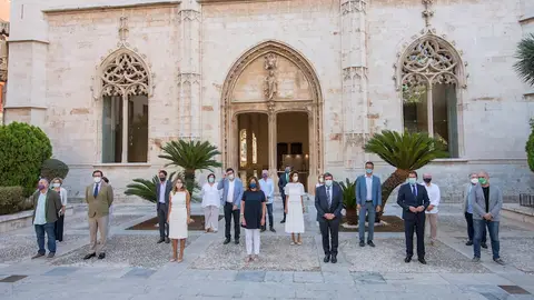 Encuentro de Gobierno y agentes sociales sobre los ERTE Encuentro de Gobierno y agentes sociales sobre los ERTE