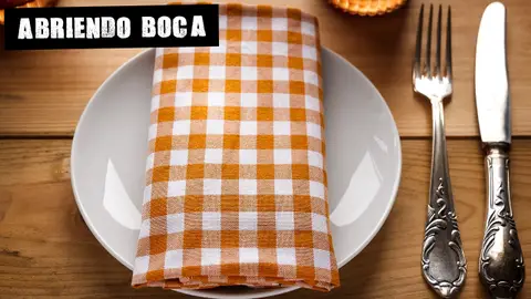 Imagen de archivo de un cuchillo y un tenedor Imagen de archivo de un cuchillo y un tenedor