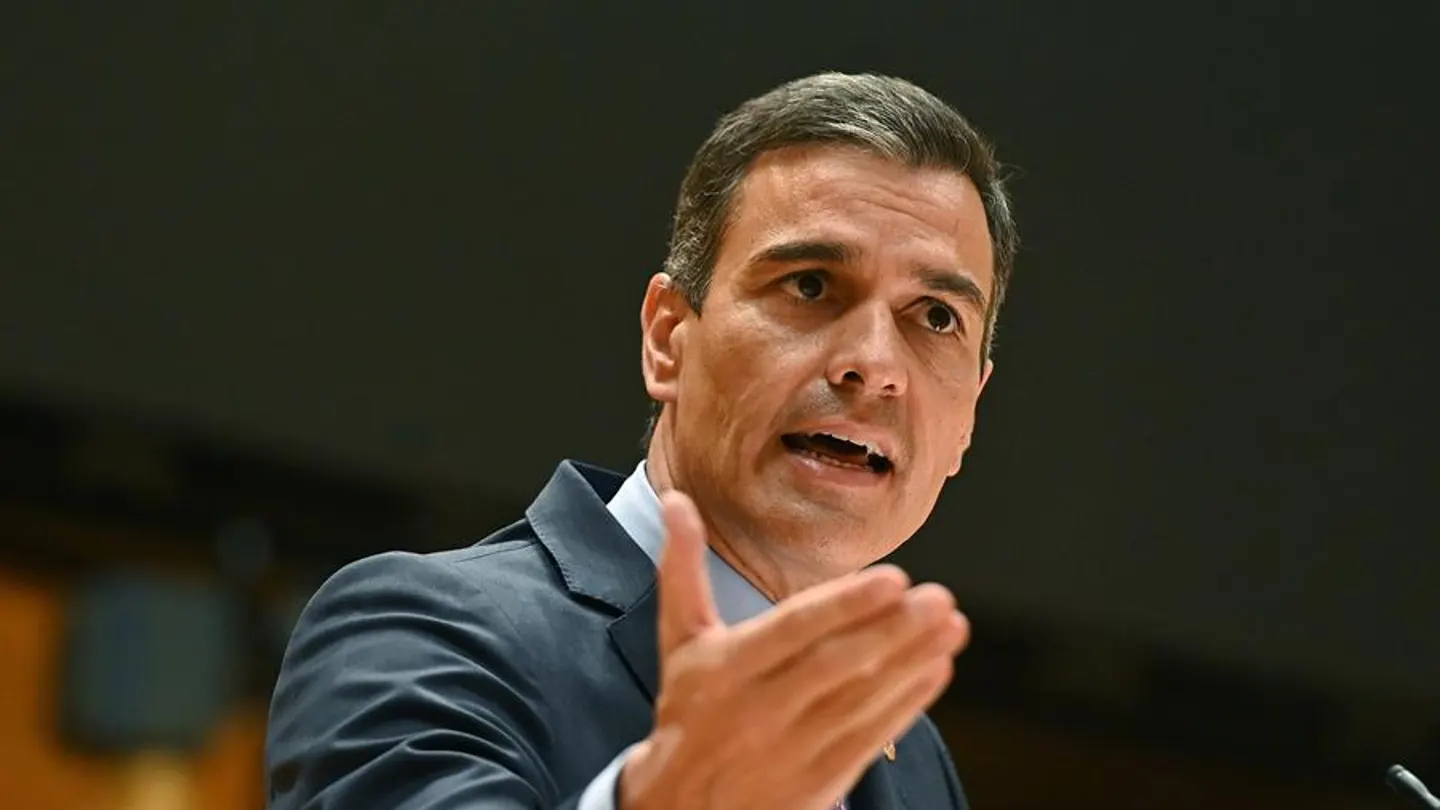El PSOE aventaja al PP en 13,47 puntos según el CIS CIS
