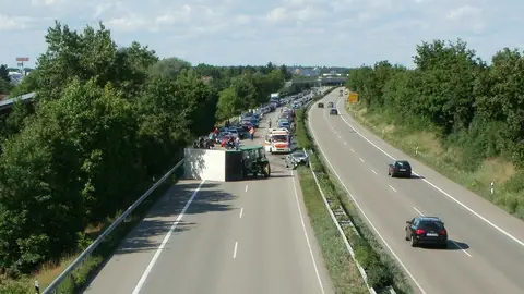 Las distracciones al volante son el factor que provoca más accidentes Accidentes
